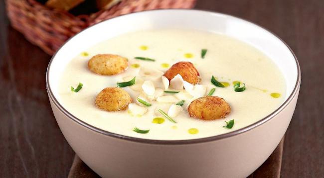 Суп-пюре із цвітної капусти: корисна і легка страва