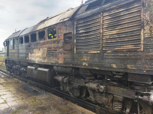 Згоріло пів вагона: займання у потязі на Рівненщині загасили (ФОТО)