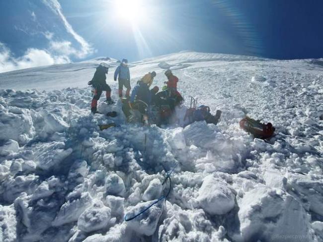 Рівнянин піднімався на гору Казбек, де українські туристи потрапили під лавину