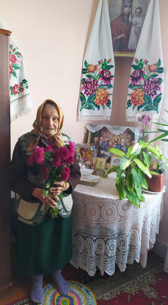 Мешканка села на Рівненщині святку 90-річний ювілей