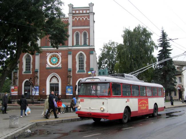 Найстаріший тролейбус Рівного возив туристів із Німеччини (ФОТО)
