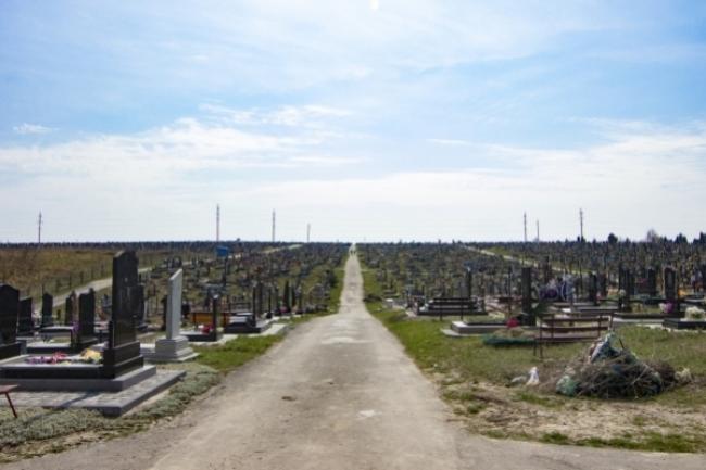У Рівному розширили кладовище "Нове"
