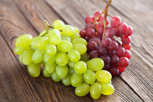 Чому потрібно їсти виноград: ТОП-5 корисних властивостей