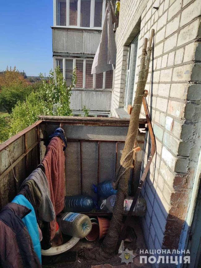 На Рівненщині чоловік, який зіштовхнув знайому з балкону - під домашнім арештом