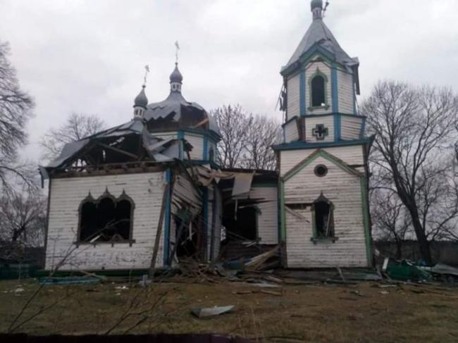 Окупанти гатять по церквах, у яких ховаються мирні люди