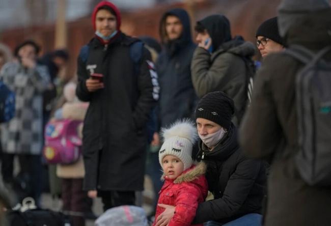 Хто може вивезти дитину за кордон під час війни