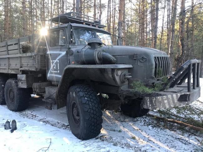 Росіяни втекли під час бою: Закарпатський легіон захопив потужний буксирувальник ворогів