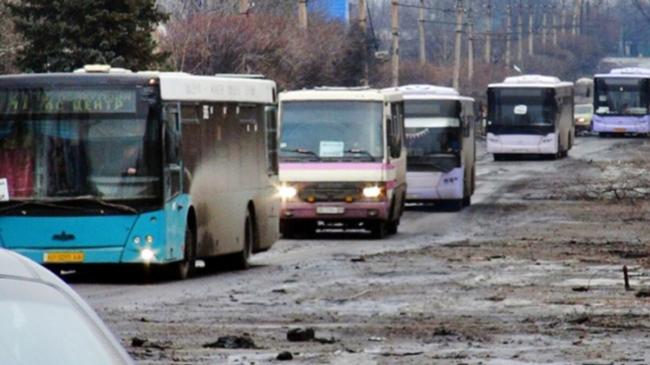 На Запоріжжі під обстріл потрапили автобуси, у яких їхали діти: є постраждалі