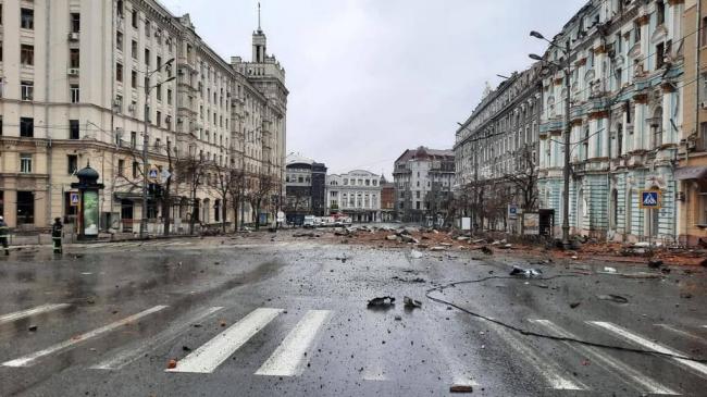 У Харкові загарбники обстріляли поліклініку: загинуло четверо людей