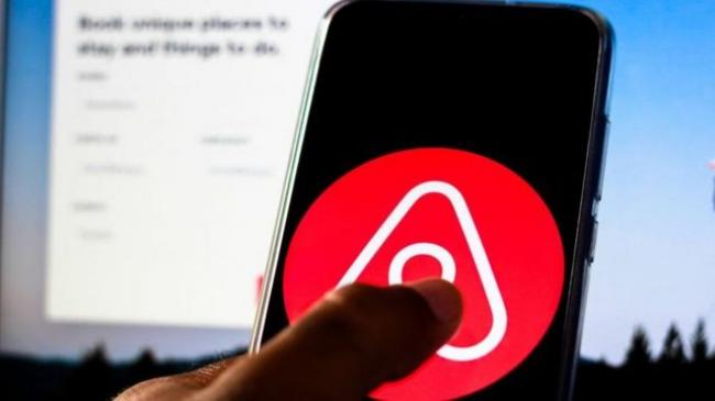 Airbnb заборонив росіянам та білорусам бронювати житло по всьому світу