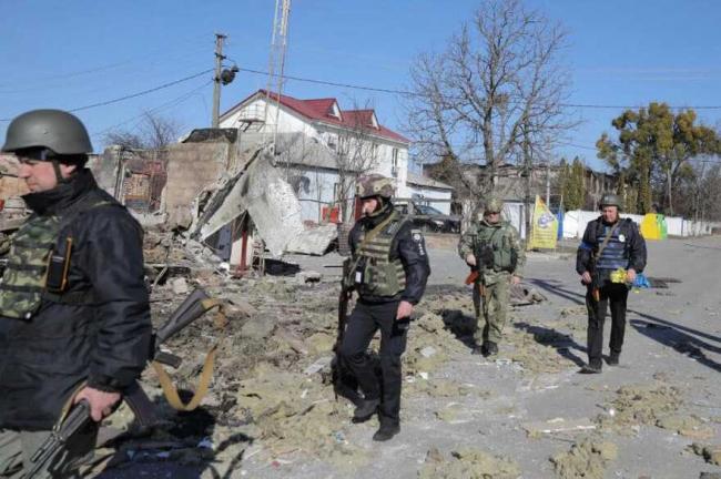 Розбиті дороги та знищені будинки: в мережі показали, як виглядає Макарів на Київщині після окупантів