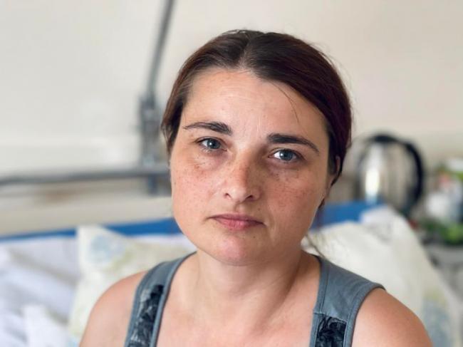 Через "великодній" обстріл втратила чоловіка та сина: у Львові медики врятували жінку з Донеччини