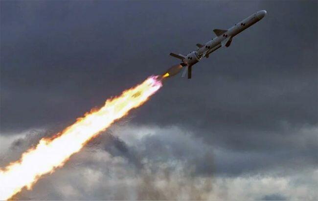 РФ випустила по Україні вісім ракет, одна із них влучила у ЗРК на Львівщині