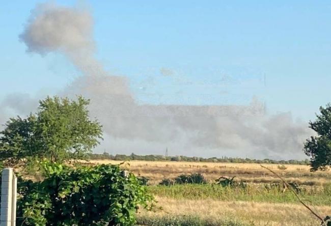 Детонувало півтори години: ЗСУ знищили російський склад боєприпасів в окупованому Генічеську