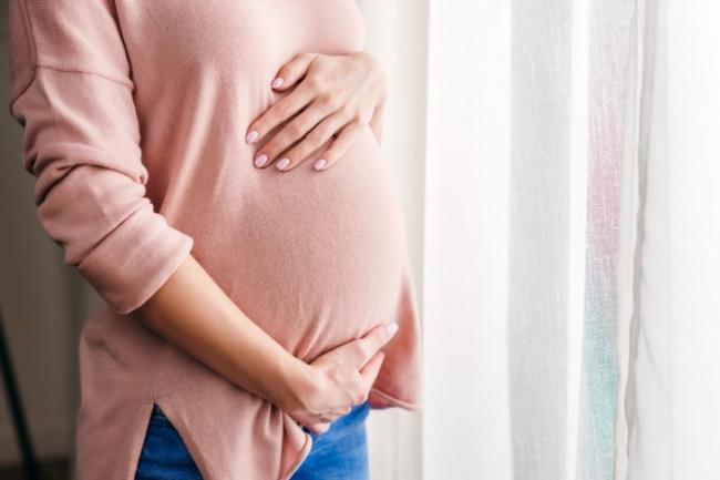 Коронавірусна хвороба може стати особливо небезпечною для жінок, які готуються стати мамами