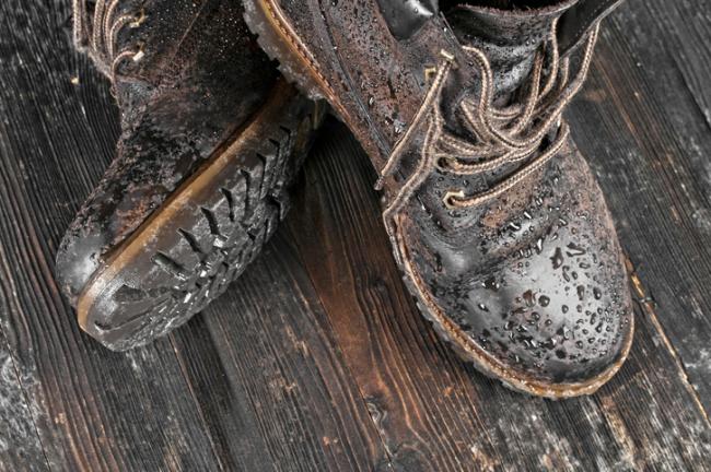 Як захистити взуття від промокання: ТОП-3 лайфхаки
