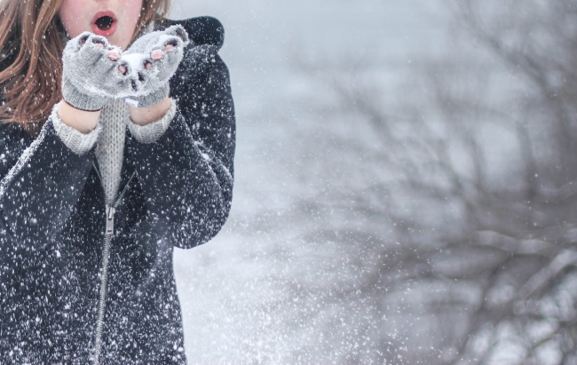 Сніг та ожеледиця на дорогах: якою буде погода на вихідних на Рівненщині