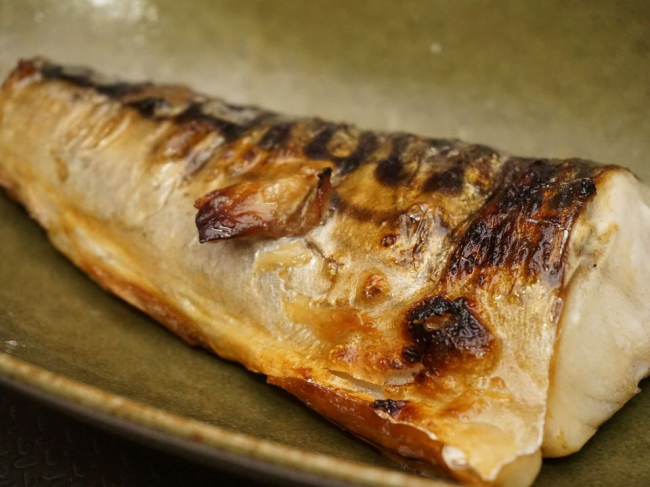 Як смажити рибу, щоб вона не прилипала до сковороди: всі секрети приготування