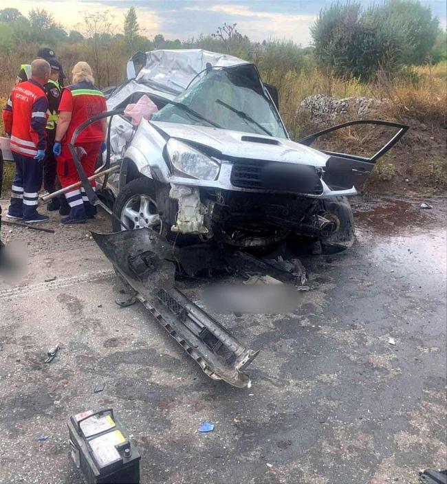 На Київщині сталась смертельна ДТП за участю 3 легковиків та вантажівки