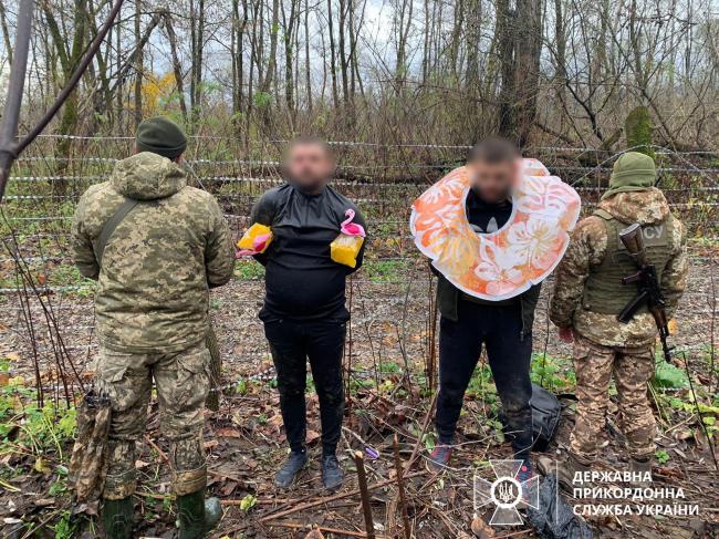 З "рожевими фламінго" та дитячим колом: як закарпатець з ухилянтом намагався переплисти Тису