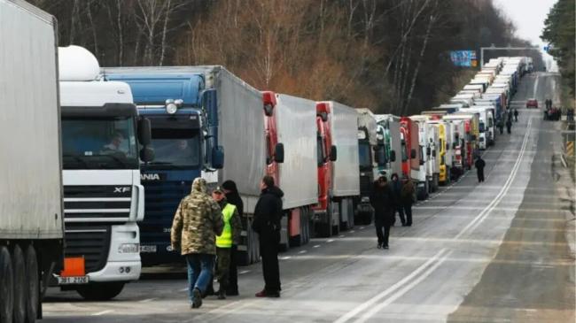 На кордоні з Польщею померли вже два українські водії