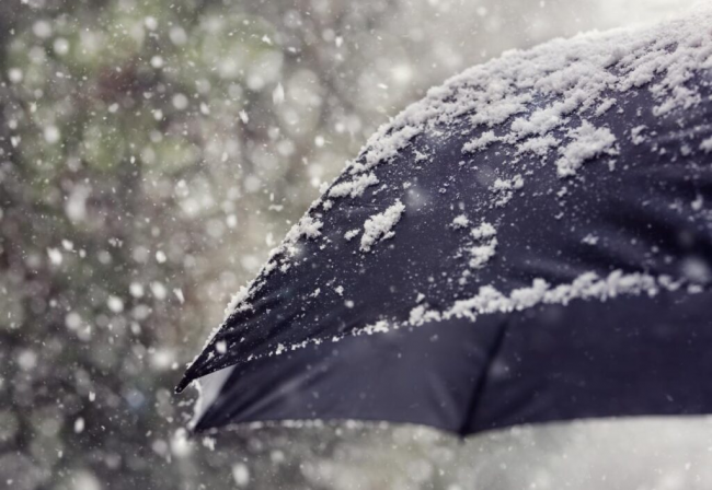 На Рівненщині в суботу очікують ожеледицю і налипання снігу