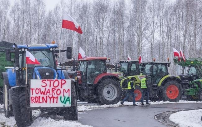 Польські фермери розпочали протест ще на двох пунктах пропуску