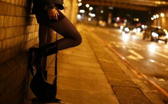 На Рівненщині судили двох братів, які втягували жінок у проституцію