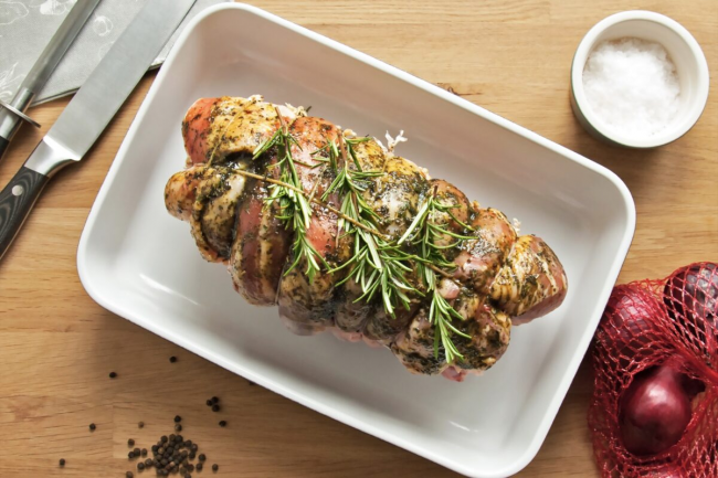 Як запекти м`ясо на Великдень: покроковий рецепт буженини