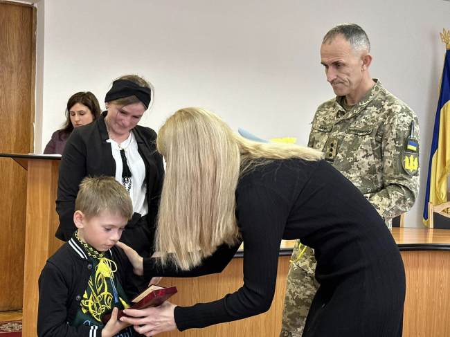 Двох військових із села на півночі Рівненщини посмертно нагородили орденами "За мужність"