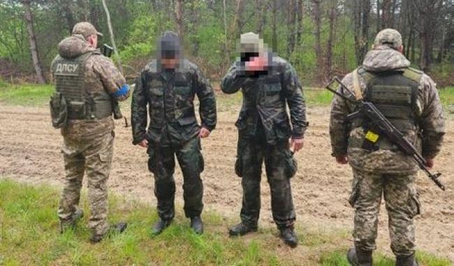 Прикордонний наряд відділу «Рівне» затримав волинян, які вплав повертались в Україну