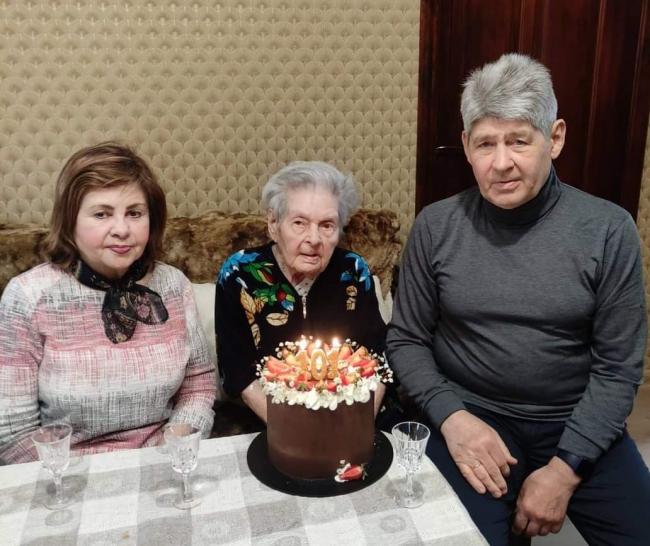 Жительку Рівненської громади привітали зі 101-річчям