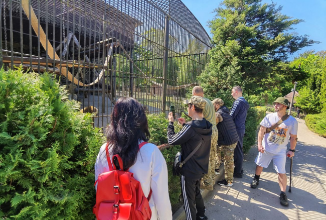 До Рівненського зоопарку знову завітали військові, які лікуються після поранень