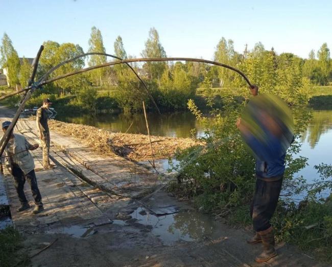На Рівненщині за день спіймали 9 рибалок-браконьєрів