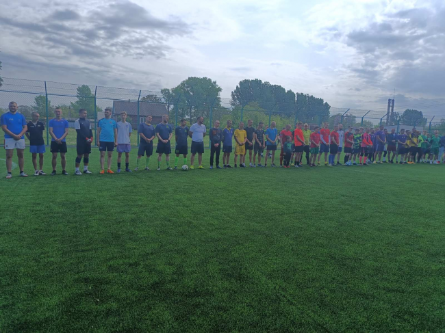На Рівненщині відбувся благодійний футбольний турнір: участь узяли 10 команд