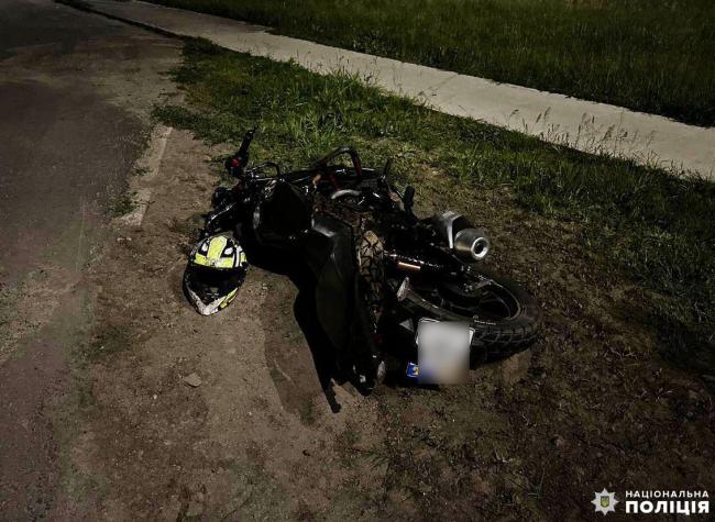 Юний мотоцикліст врізався у маршрутку: відомі деталі смертельної ДТП у Вараші