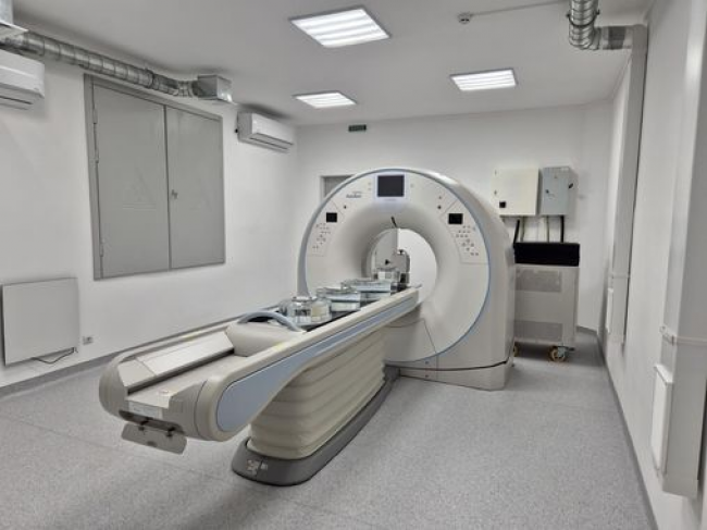 У лікарні на півночі Рівненщини встановили сучасний комп`ютерний томограф