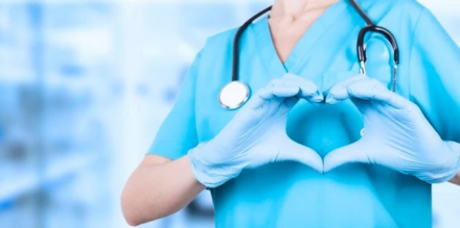 27 липня - День медичного працівника 2024: красиві привітання в поезії та прозі (картинки)