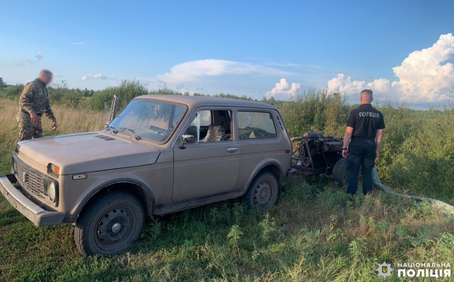 Незаконна порубка лісу та видобуток бурштину: на півночі Рівненщини викрили злочини