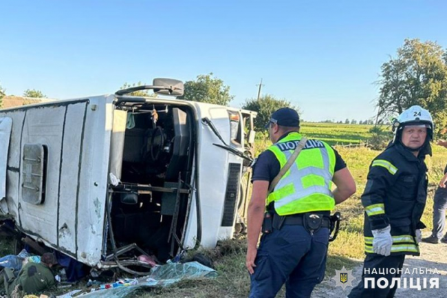 На Хмельниччині у ДТП потрапив автобус із дітьми: є загиблі