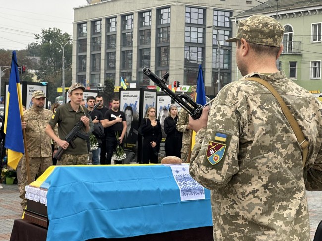 У Рівному попрощалися із 52-річним командиром взводу зв`язку