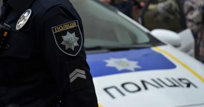 У Рівному патрульні, які прибули на виклик, допомогли 21-річному молодику