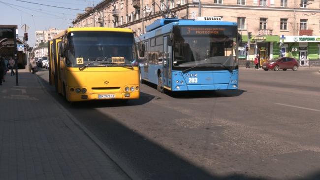 Перезавантаження Соборної та дублювання маршрутів: експерт назвав транспортні проблеми Рівного