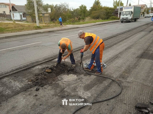 У Рівному ремонтують одну з магістральних доріг (ФОТО)