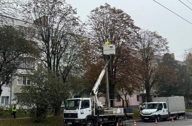 У Рівному модернізують вуличне освітлення за грантові кошти