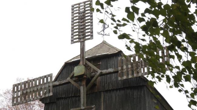 "Фактично годував людей": що відомо про старовинний вітряк, який відновили на Рівненщині