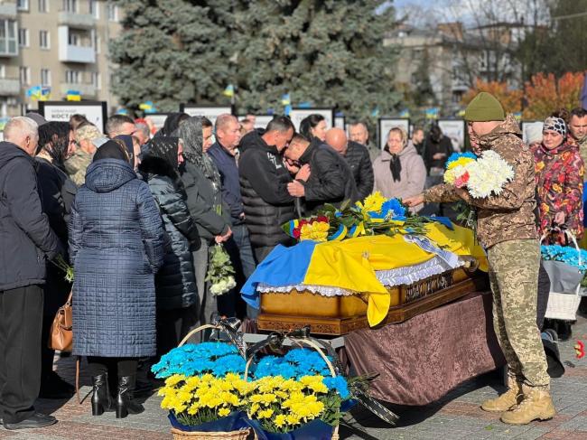 У Рівному попрощалися із загиблим заступником командира розвідувальної роти