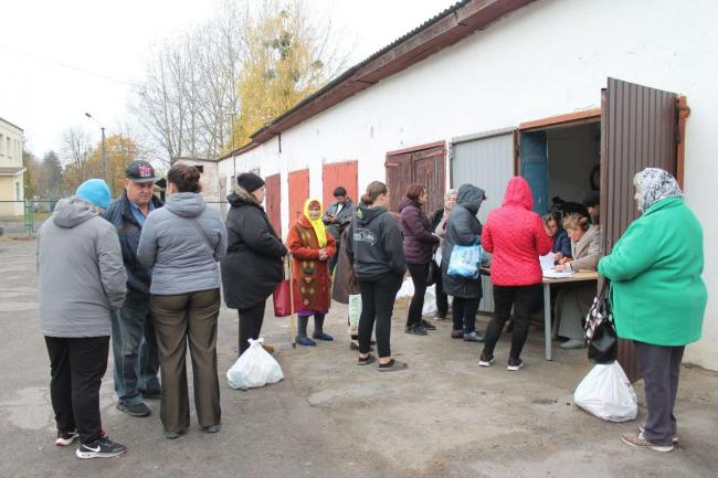 На Рівненщині ще майже 800 сімей ВПО отримали проднабори