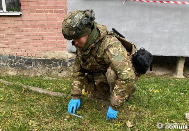 В одному з дворів Рівного два дні підряд жителі знаходили боєприпаси