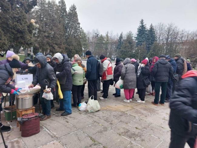 У вуличному пункті харчування Рівного видали майже 3 тис. безкоштовних обідів